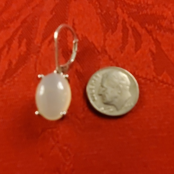 Moon stone Earrings - Picture 3 of 4